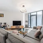 Apartment Hill Side By Ps