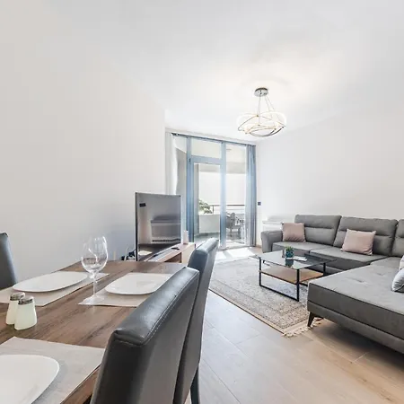 Apartment Hill Side By Ps *