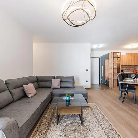 Apartment Hill Side By Ps *