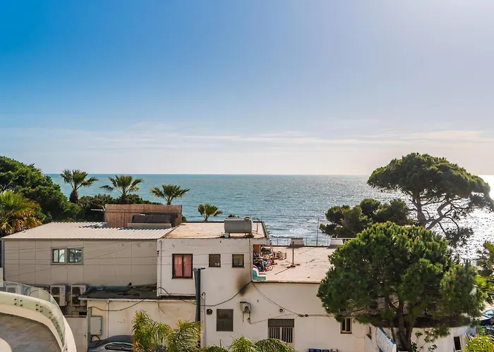 Hill Side By Ps Appartement *